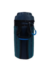32oz-insulated-BLUE_SleeveBackClosed